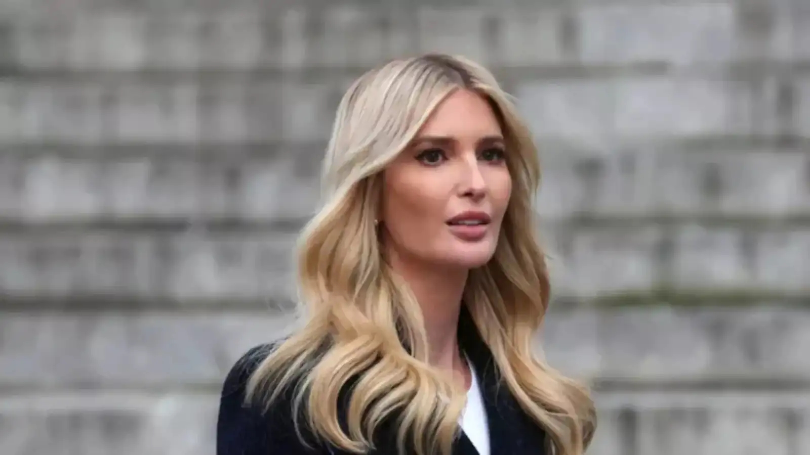 What does Trump’s daughter read every night?