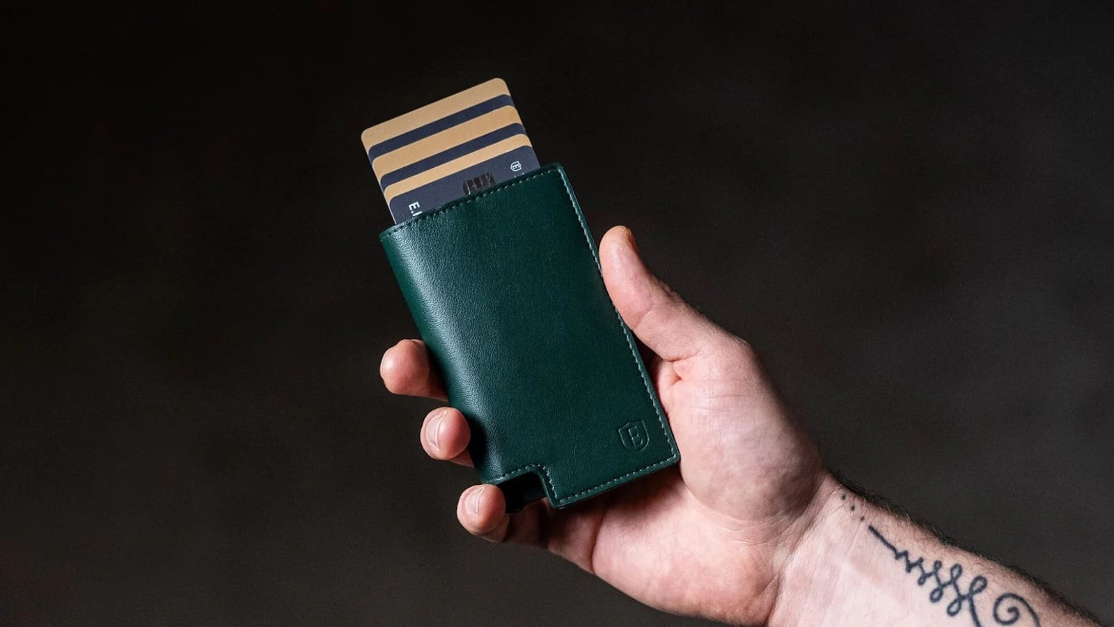 Ekster Wallet Pro Review: Is It Really Worth Over $100?